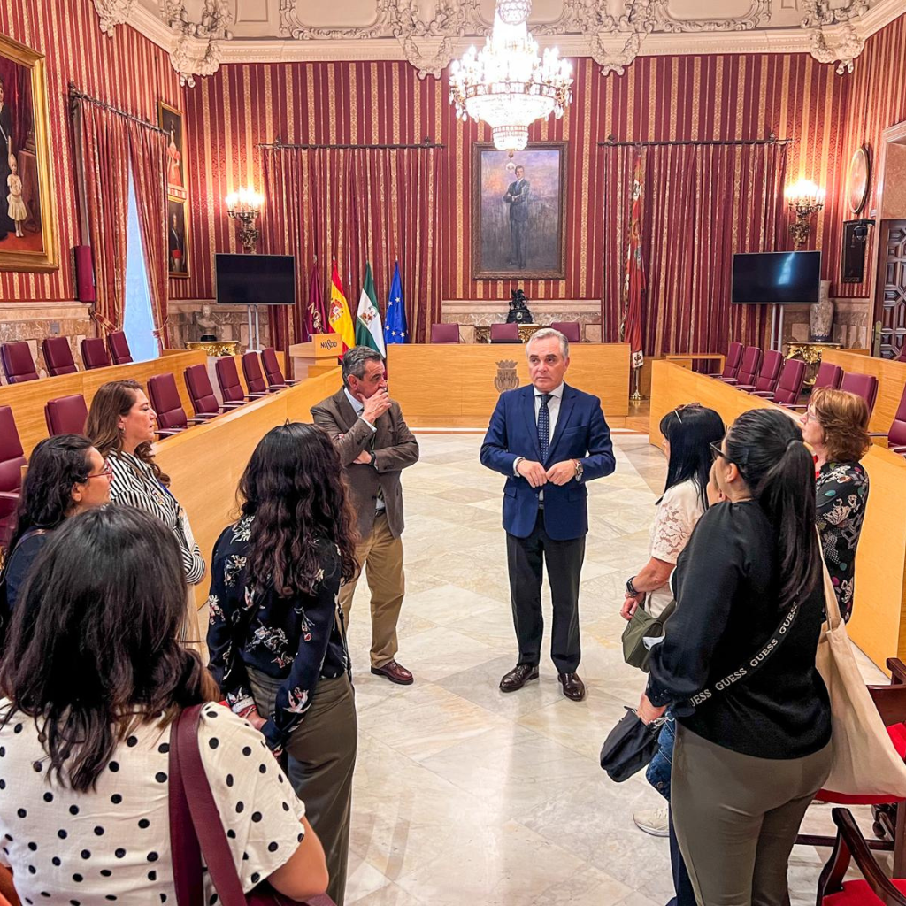 Visita institucional de la delegación mexicana al Ayuntamiento de Sevilla