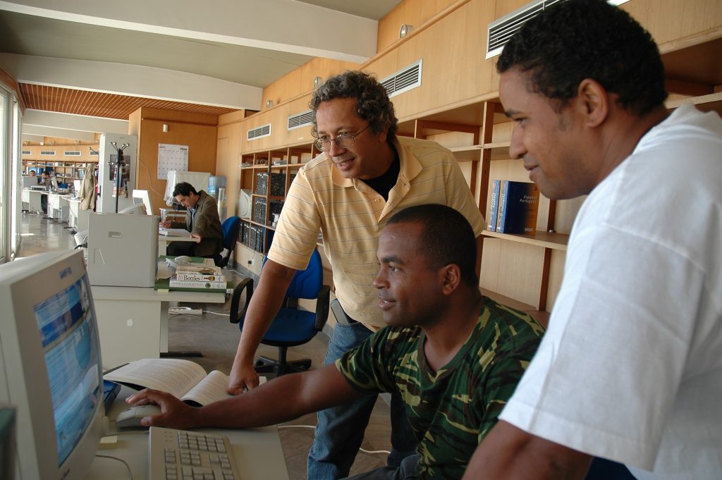 Formación técnicos Cabo Verde (Fondo gráfico IAPH. C. Alonso)